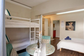 Bedrock Family 2 x Rooms 8 Sleeper with Kitchenette